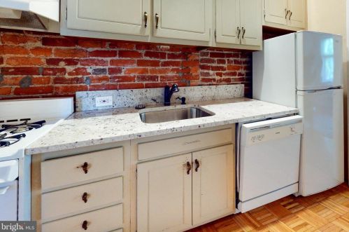 2319 Delancey Pl, Philadelphia PA 19103-6406 exterior