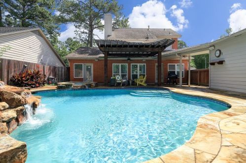 5329 Shady Maple Dr, Humble TX 77339-1272 exterior