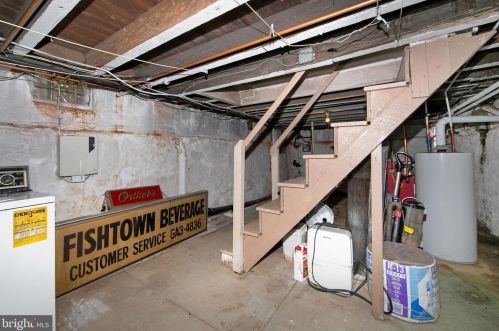 536 Belgrade St, Philadelphia PA 19125-2718 exterior