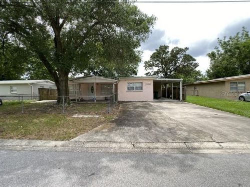 10212 Lola St, Tampa, FL 33612-7162