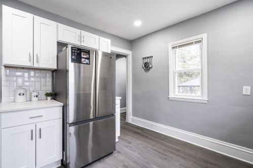 5946 40th St, Milwaukee WI  53209-3923 exterior