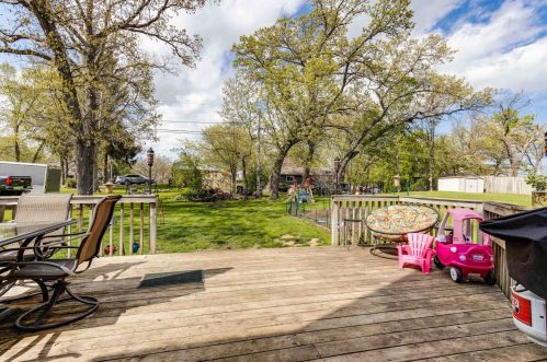 8520 Acorn Path, Bull Valley IL 60097-8866 exterior