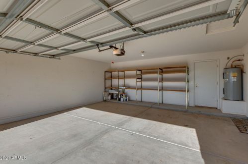 45809 37 Ave, Phoenix AZ 85053-4616 exterior