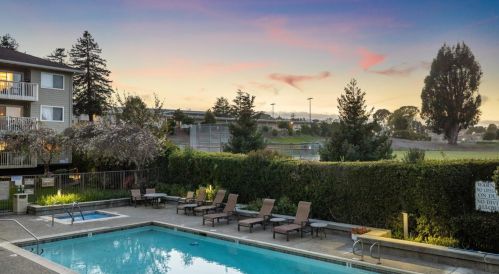 300 Murchison Dr, Millbrae CA 94030-3053 exterior