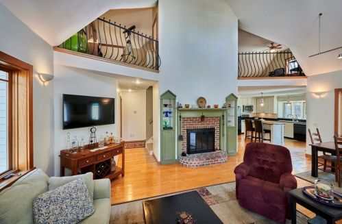 480 Belchertown Rd, Ware MA 01082-9420 exterior