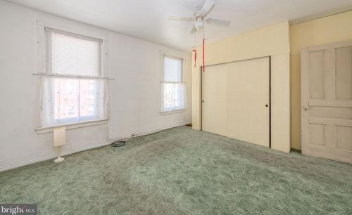 1424 Jackson St, Philadelphia PA 19145-3617 exterior