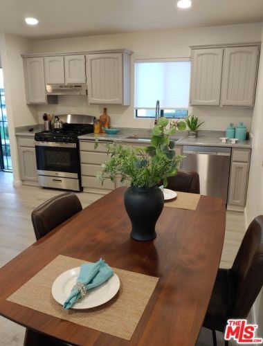 632 Birch St, Brea CA 92821-5513 exterior