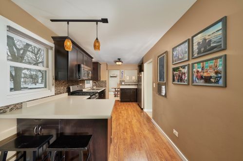 1387 Parkridge Ct, Bull Valley IL 60014-8693 exterior