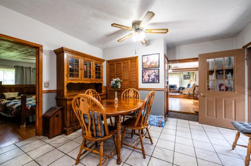 9524 Red Arrow Hwy, Watervliet MI 49098-8552 exterior