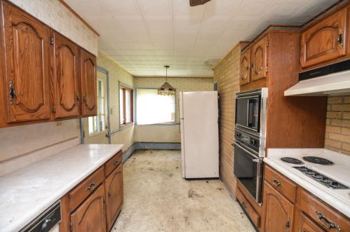 8611 Ramble Rd, Bull Valley IL 60097-8898 exterior