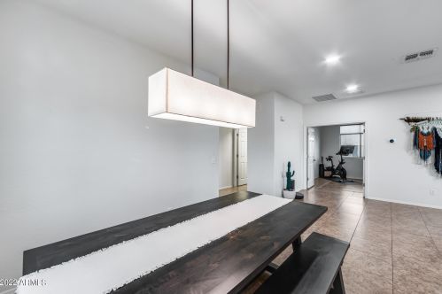 42007 45th Dr, Phoenix AZ  85086-1445 exterior