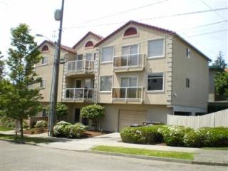 8507 Linden Ave, Seattle WA  98103-3950 exterior