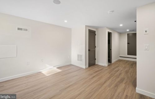 241 Allen St, Philadelphia PA  19125-4103 exterior