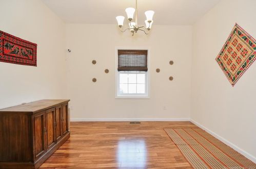 47 Windermere Vlg Rd, Ellington CT exterior