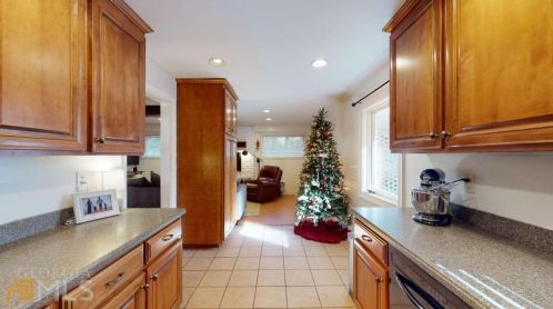 3185 Cloverhurst Dr, Atlanta GA 30344-4509 exterior