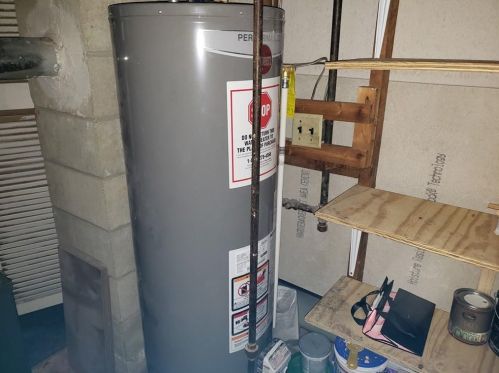 36 Commodore St, Providence RI 02904-2529 exterior