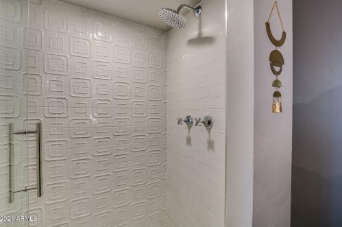 315 Edgemont Ave, Phoenix AZ 85035-1808 exterior