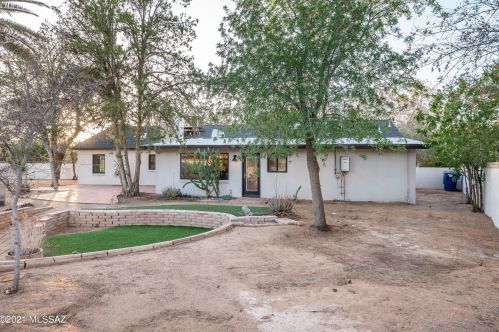 2602 Arroyo Chico, Tucson AZ  85716-5606 exterior