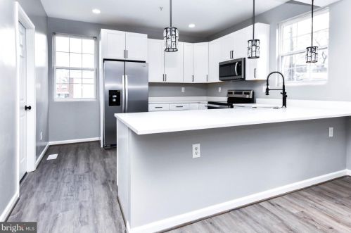 5220 Astor Pl, Washington DC  20019-6447 exterior