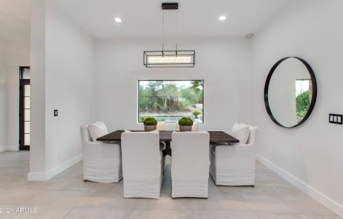 9919 47th Pl, Phoenix AZ  85028-4242 exterior