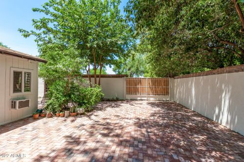 7545 27th Ave, Phoenix AZ 85087-8097 exterior