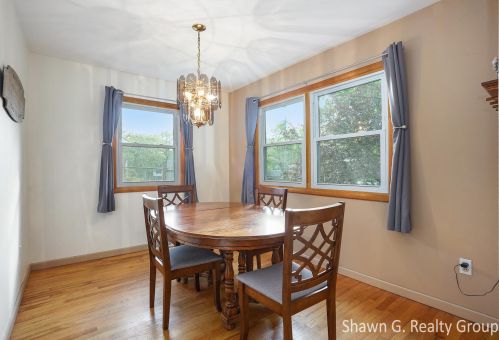 2209 Holliday Dr, Wyoming MI exterior