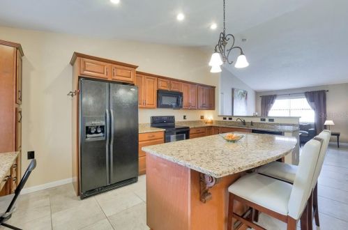 3616 Falling Leaf Ln, Orlando FL 32810-2268 exterior