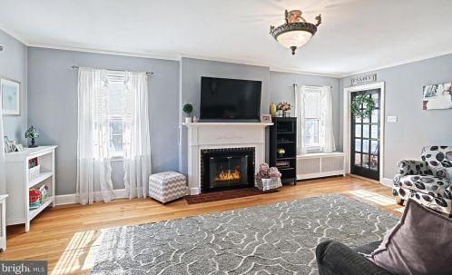 68 Maple Ave, Littlestown PA 17340-1312 exterior