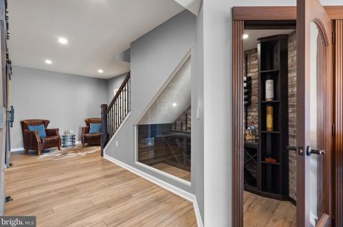 23073 Creighton Farms Dr, Leesburg VA 20175-6491 exterior