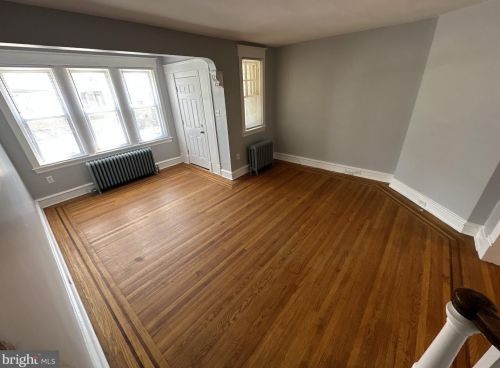 5940 Lawrence St, Philadelphia PA  19120-1829 exterior