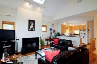 929 Wolfram St, Chicago IL  60657-5005 exterior