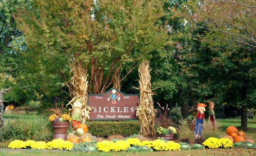 670 Little Silver Point Rd, Little Silver NJ  07739-1737 exterior