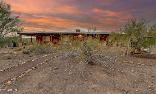 47713 29 Ave, Phoenix AZ 85087-9638 exterior