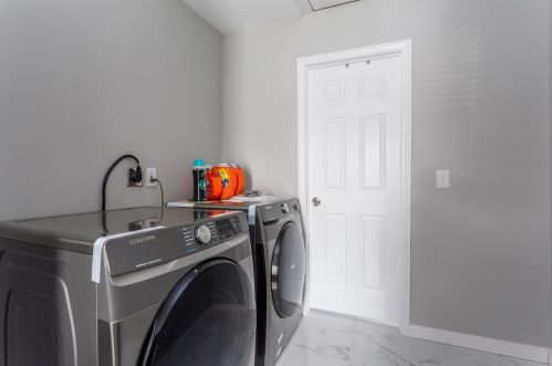 15 Warner Ave, Worcester MA  01604-3129 exterior