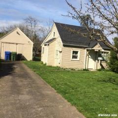 3435 Abrams Ave, Salem OR  97301-0805 exterior