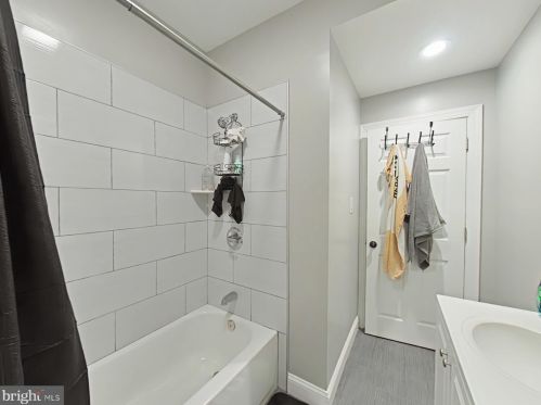 6217 Chestnut, Philadelphia PA 19104-3120 exterior