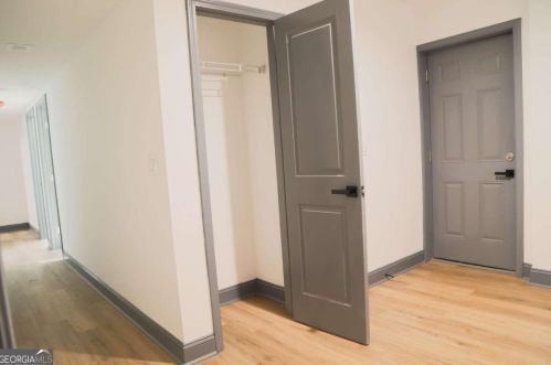 3584 Collier Dr, Atlanta GA  30331-1530 exterior