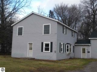 636 Lincoln Rd, Alma, MI 48801-9711