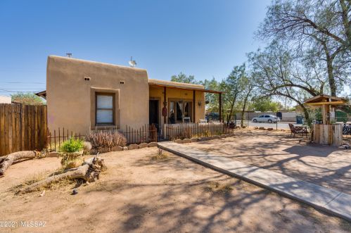 102 Columbia St, Tucson, AZ 85714-2514