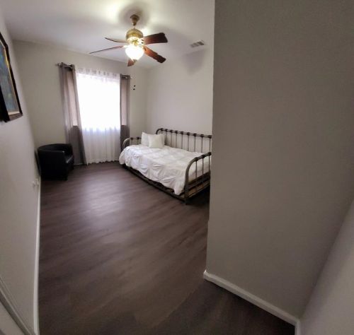 6007 Fox Pt Trl, Dallas TX 75249-2816 exterior