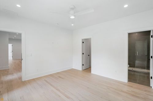 3986 Ashford Dunwoody Rd, Atlanta GA 30319-2002 exterior