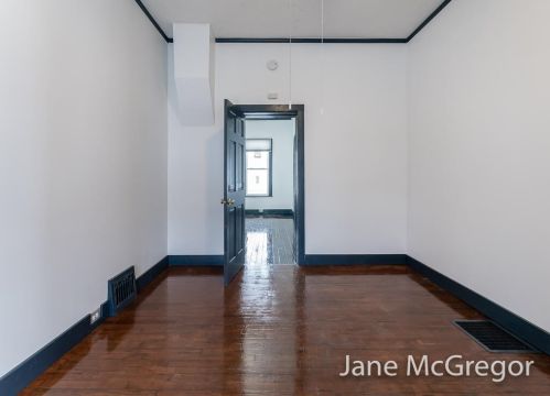 709 Apple Ave, Meskegon MI 49442-3648 exterior