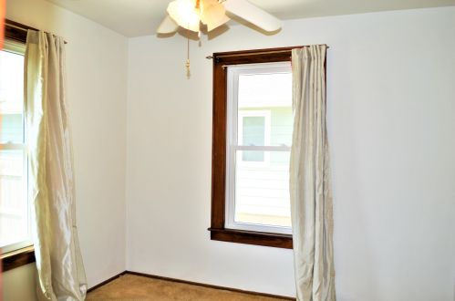 1329 91, Milwaukee WI 53224-4712 exterior