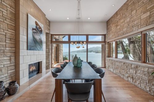 2 De Silva Is Dr, Mill Valley CA 94941-3004 exterior