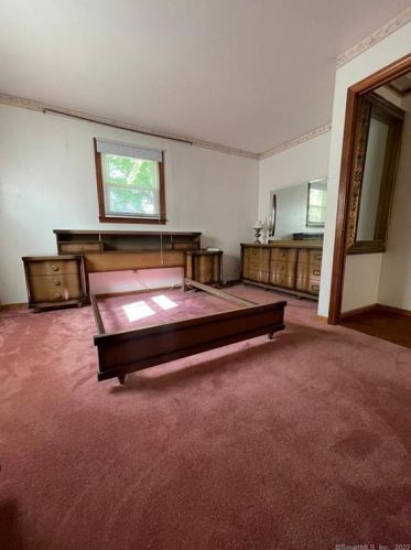 141 Ida Ave, Derby CT 06418-2323 exterior