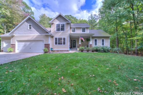 1626 Orshal Rd, Meskegon MI 49445-8804 exterior