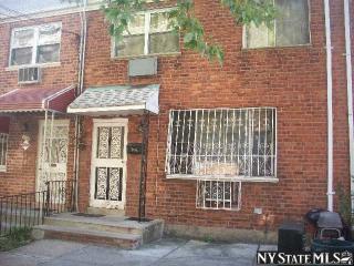 706 Lincoln Ave, Brooklyn NY  11208-4102 exterior