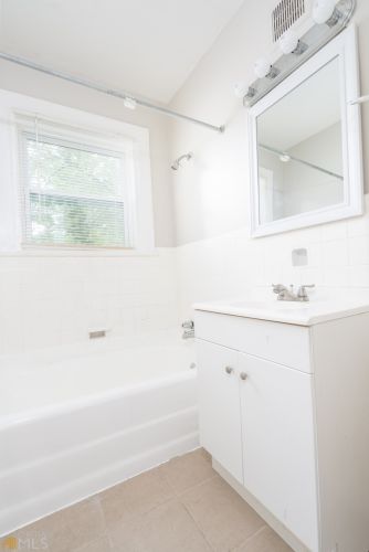 1629 Mayflower Ave, Atlanta GA 30311-2700 exterior