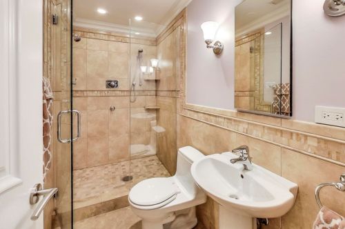 777 Melrose St, Chicago IL 60618-6318 exterior