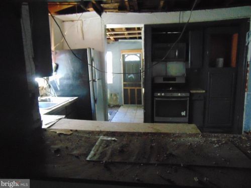 1225 Lansdowne Ave, Camden NJ 08104-1241 exterior